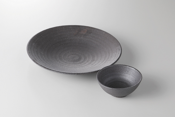 黒吹き焼締 丸7.0皿