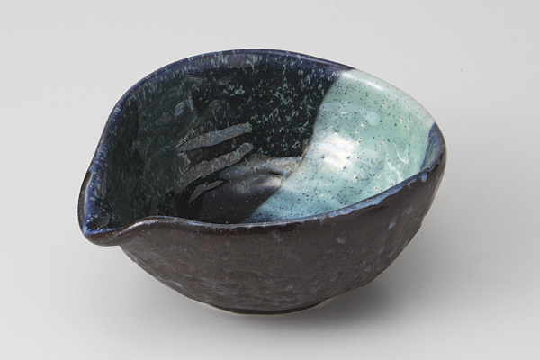 【廃番】黒釉かいらぎ流 片口小鉢(小)