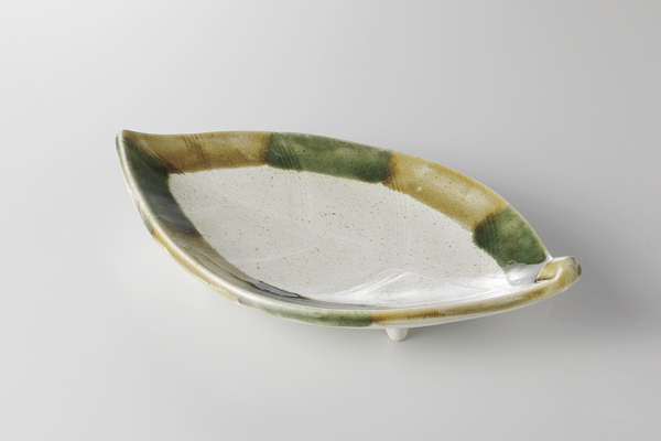 粉引二彩 木の葉皿