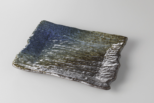 黒伊賀青吹 ちぎり皿