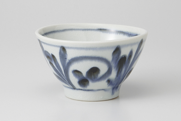 おもと唐草 高台茶碗