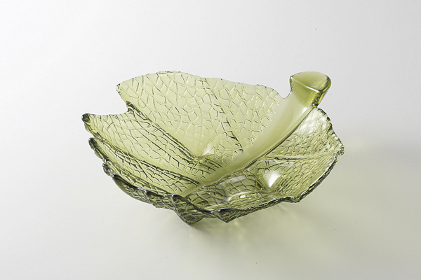 モスグリーン 葉型盛鉢