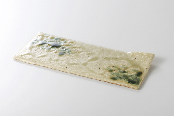 織部 渕折焼物皿