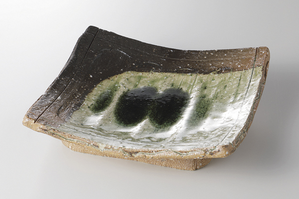 伊賀灰釉ソギ 角前菜皿