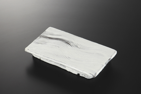 黒化粧流水紋 高台寿司皿