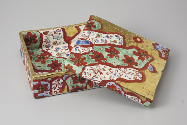 山笑う(無鉛) 角蓋物(大)