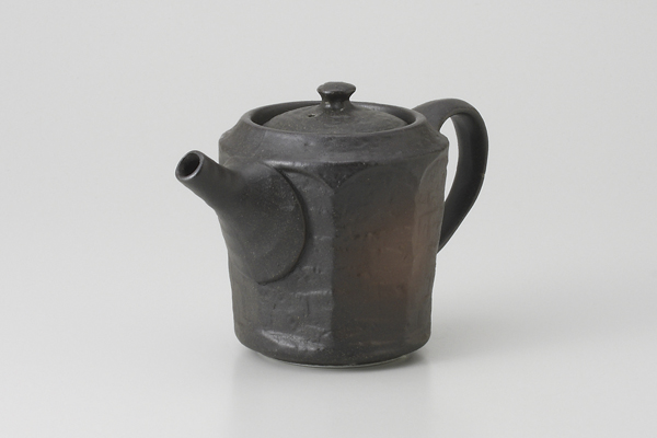 備前黒 八角ポット(網籠付)