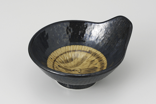 引出黒丸紋 呑水