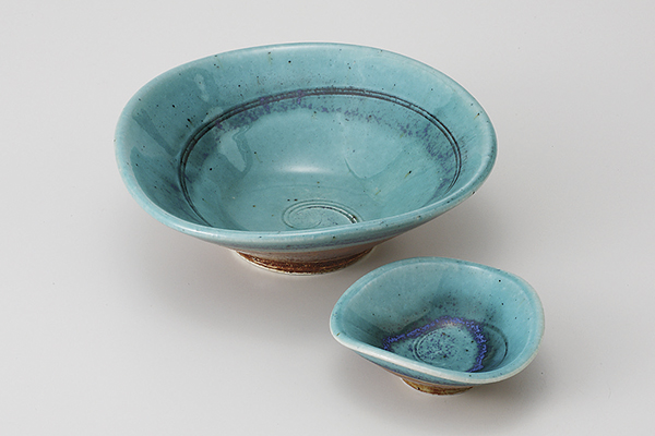 【廃番】ビードロ 三角刺身鉢