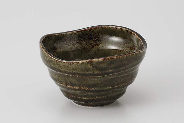 鉄粉織部 三山中鉢