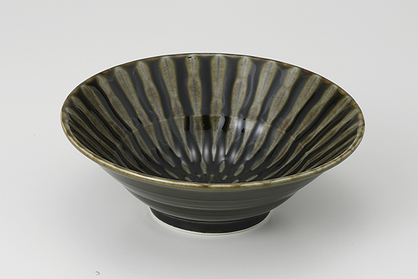 フォーカス 織部 輪二重5.5深鉢