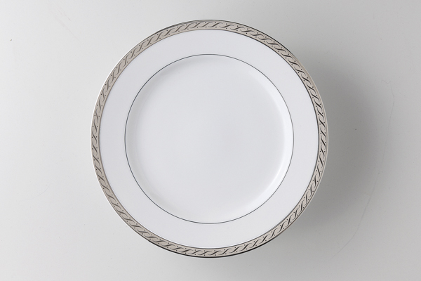 【廃番】バルセロナ(ウルトラホワイト) 6半パン皿