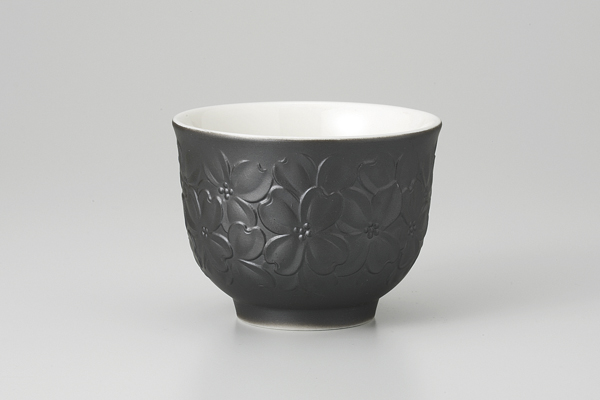 【廃番】花レリーフいぶし黒 湯呑