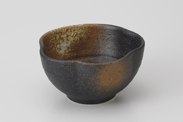 黒備前 梅型小鉢