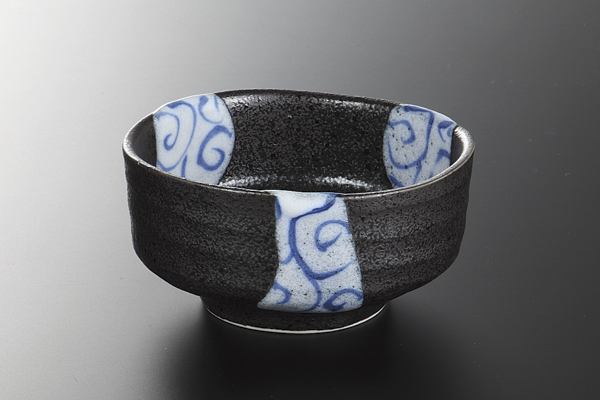 青渦紋 中画中鉢