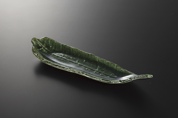 総織部 笹型付出皿