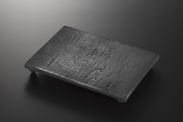 黒陶板石目 四足焼物皿