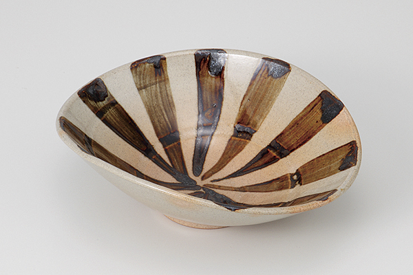 錆太十草 変形鉢小