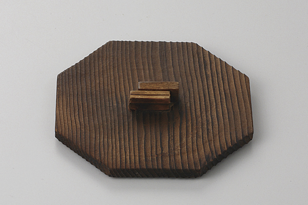 焼杉八角蓋(段付)