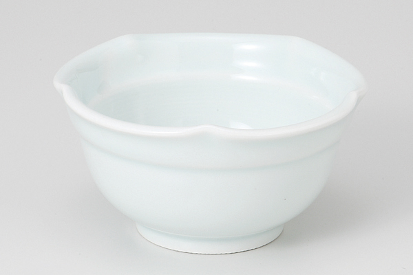 青白磁輪花 3.5小鉢