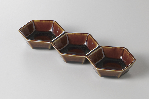 キャラメル 六角三連皿