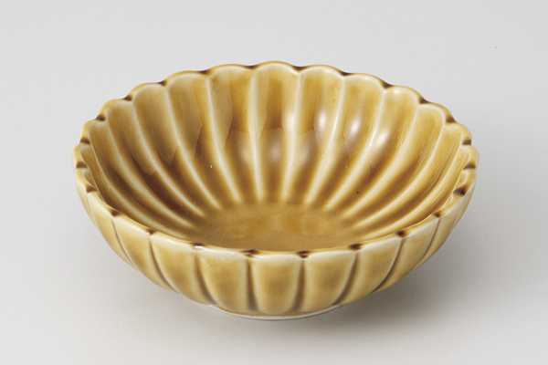 黄瀬戸 菊型丸鉢