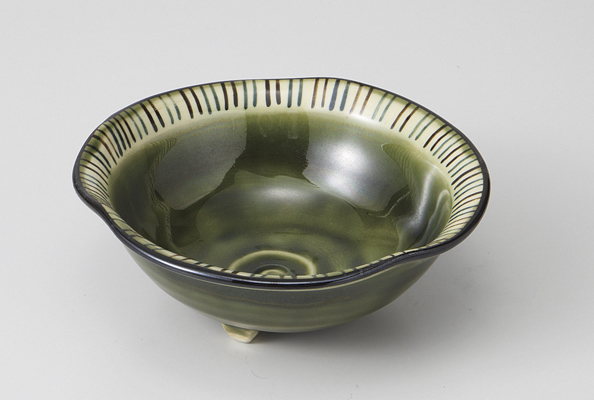 織部渕十草 三ツ足小鉢