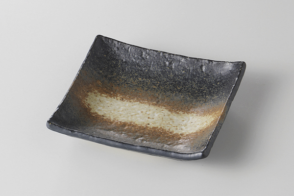 黒備前 正角小皿