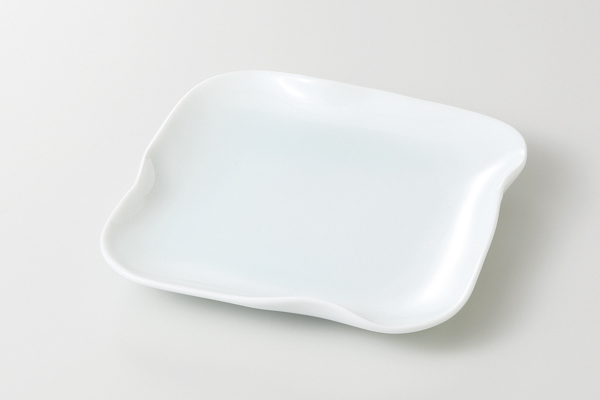 イルタ青白磁 14cmナデ角皿