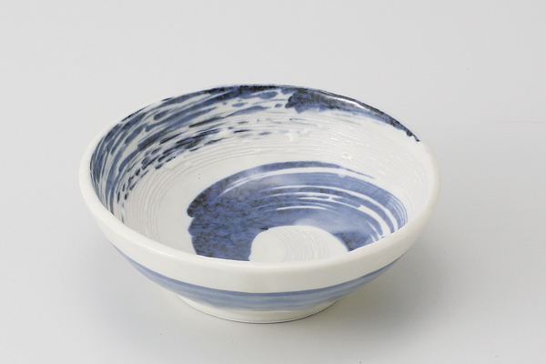 粉引青流 手捻り4.0鉢