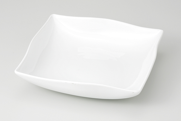 白磁イルタ 四角鉢(中)