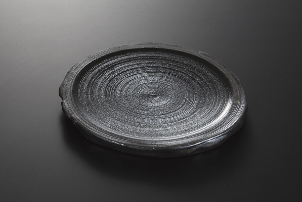 【廃番】黒陶吹櫛目 手造り丸皿
