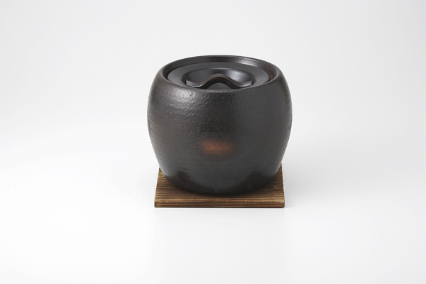 火消しツボ (木台付)