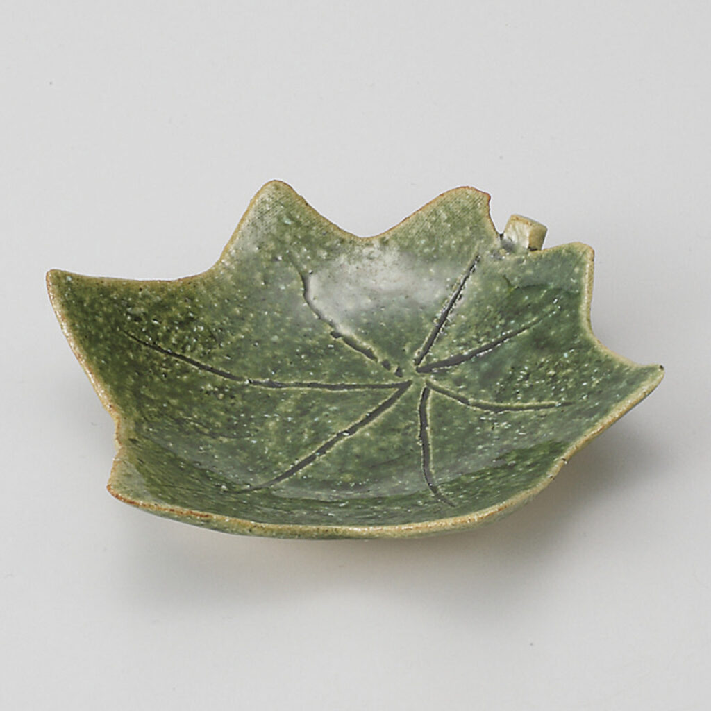 織部カエデ 小皿