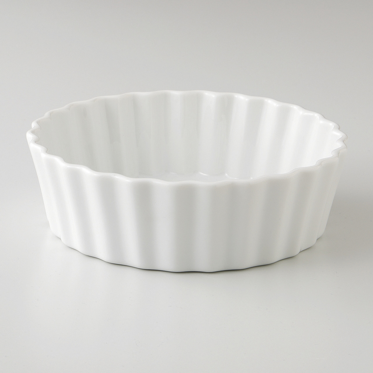 ベイキング食器 白立菊深口6″半