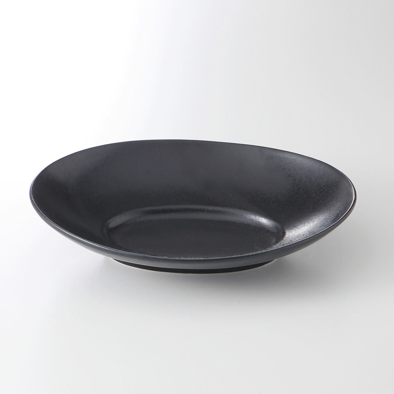 クルウ゛ァ（アッシュフ゛ラック） オーハ゛ル26cmフ゜レート