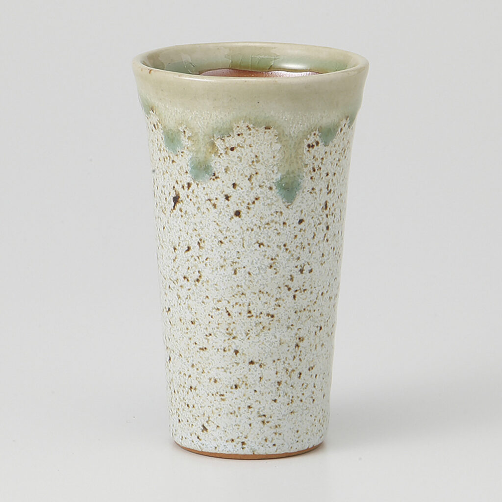 白砂地灰釉流し 一口ビール