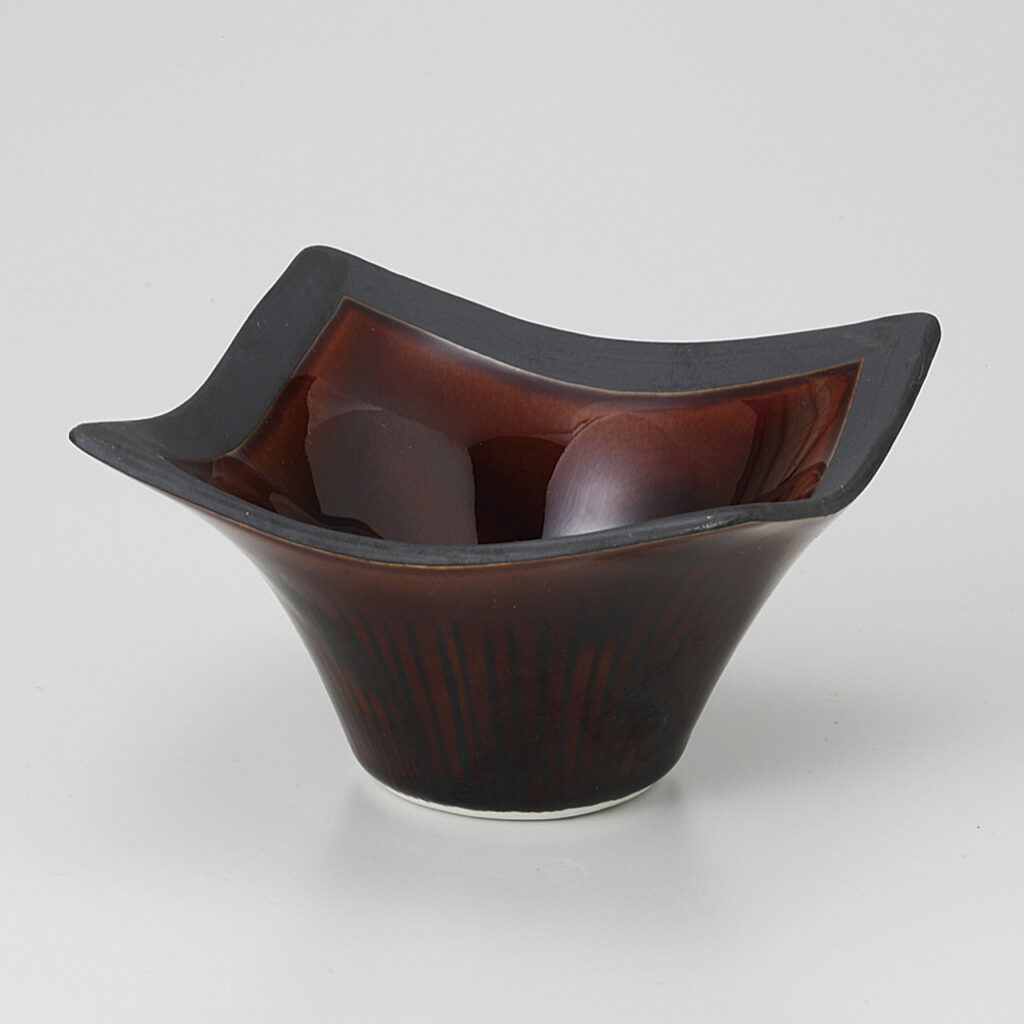 アメ釉 花型小鉢（小）