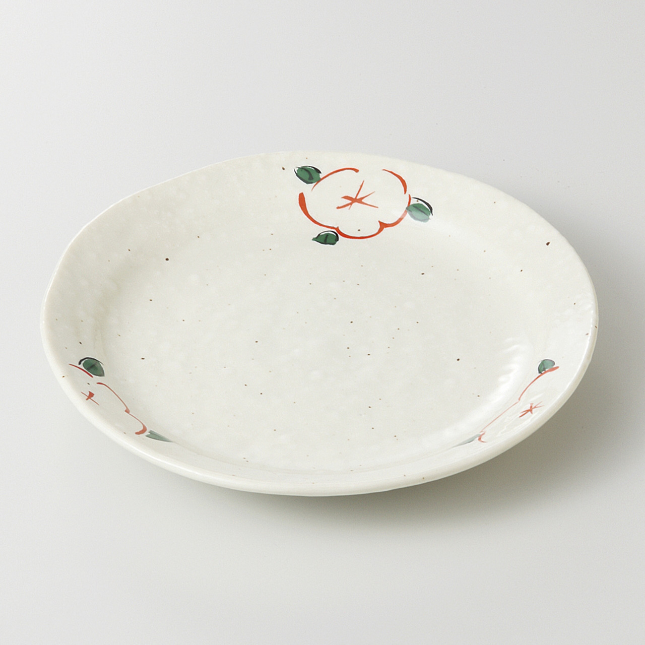 雪粉引赤絵花 5．0丸皿