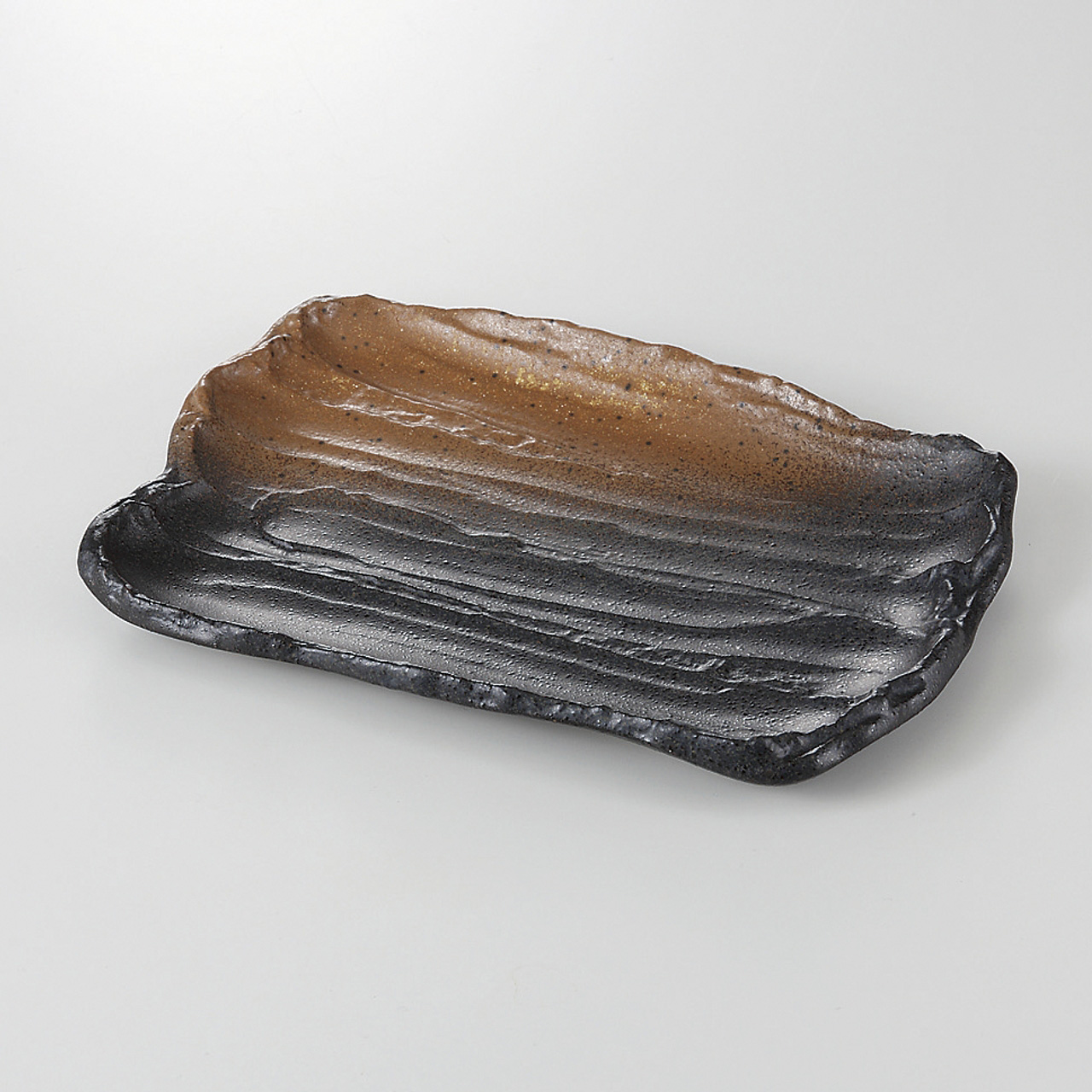 黒備前吹き 荒ソギ21cm焼物皿