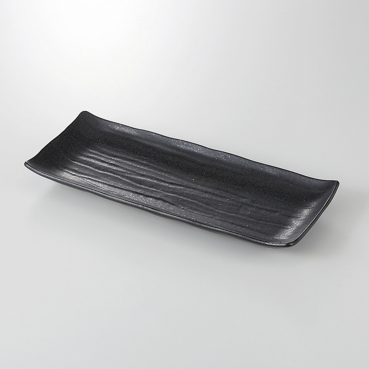 黒釉 ソギ焼物皿