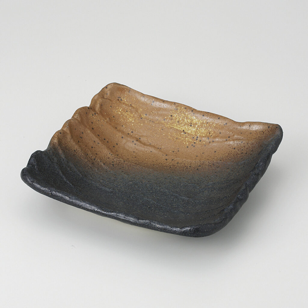 黒備前吹き 荒ソギ17cm中鉢